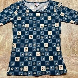 LuLaRoe women’s short sleeve snowman top. Size XS. NWT